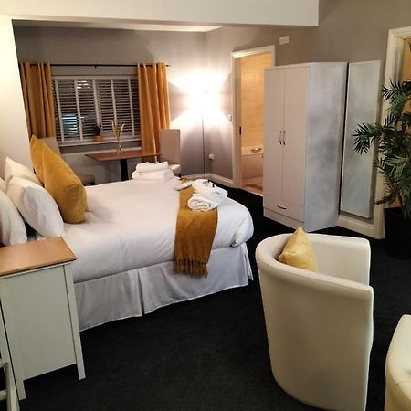 Sutherlands Hotel Gateshead Bagian luar foto