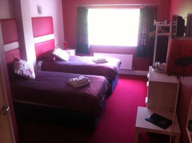 Sutherlands Hotel Gateshead Bagian luar foto